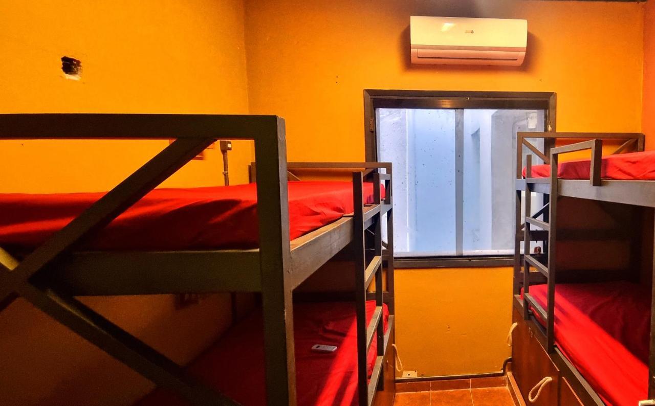 Circo Hostel Асунсьйон Екстер'єр фото