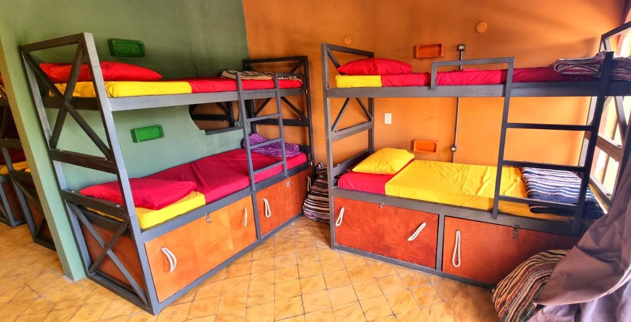 Circo Hostel Асунсьйон Екстер'єр фото