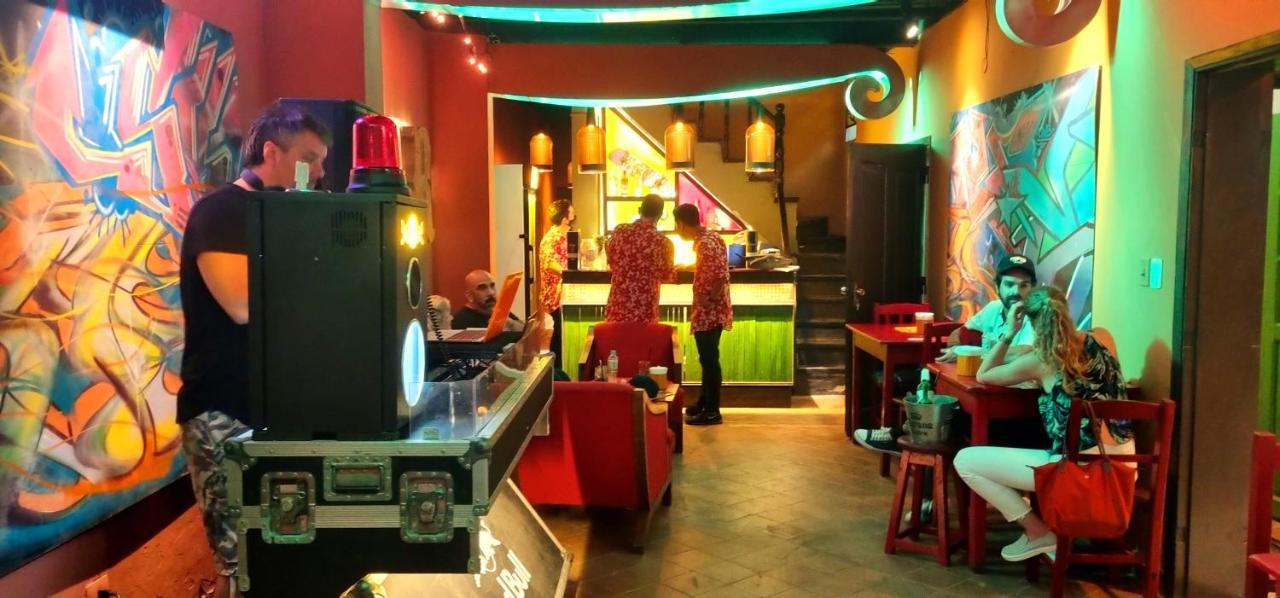Circo Hostel Асунсьйон Екстер'єр фото